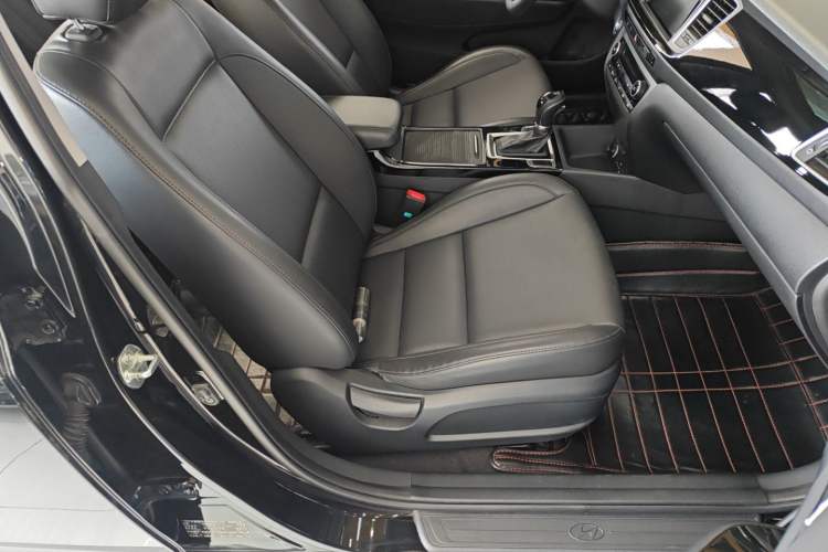 Used Hyundai Mistra 2014 1.8L Automatic Smart GLS
