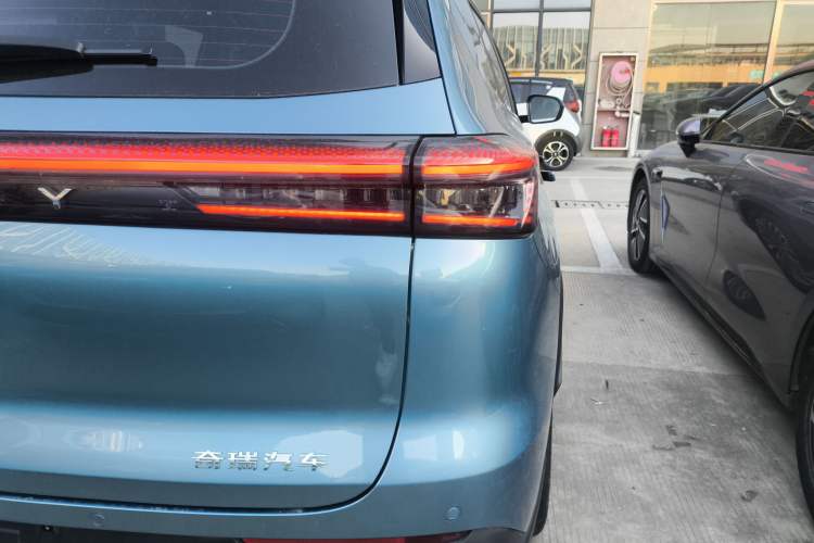 Used Chery Tiggo 8 PLUS C-DM 2025 1.5T 116 km Prestige Version 5 Seats
