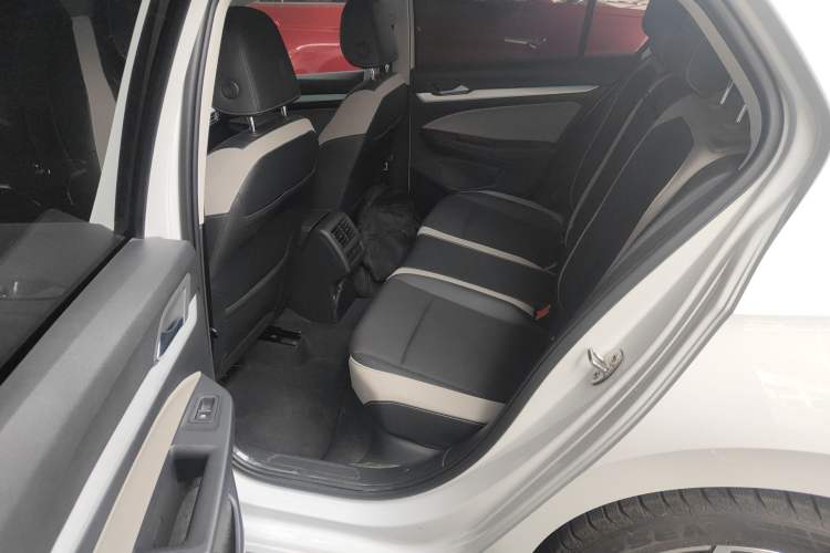 Used Volkswagen Golf 2023 Facelift 280TSI DSG Pro
