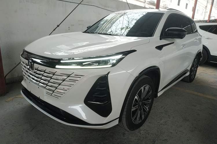 Used Changan CS75 PLUS 2024 3rd Generation Champion Edition 1.5T Intelligent Drive Dynamic Model