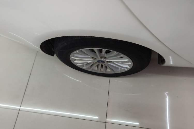 Used Ford Escort 2015 1.5L Automatic Comfort Model
