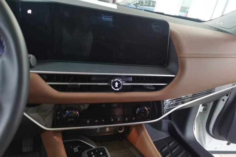 Used Nissan Terra 2024 380 VC-TURBO Four-Wheel Drive Prestige Edition 6 Seats
