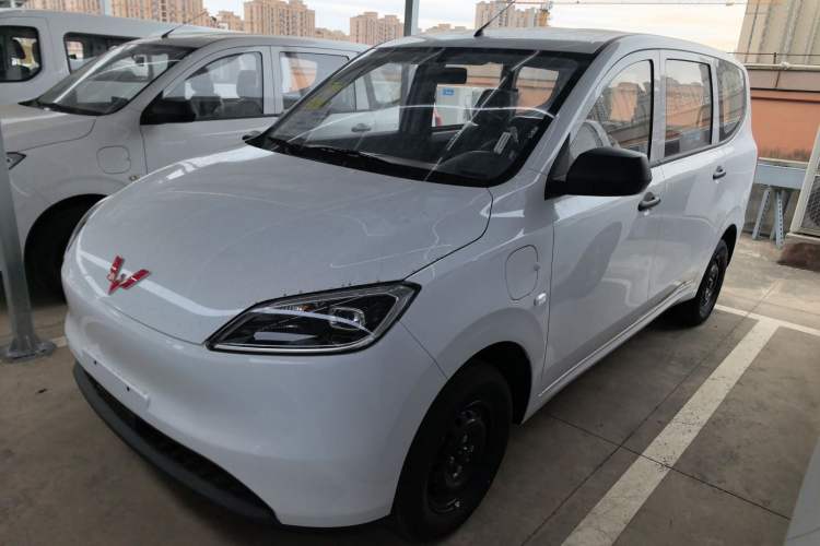 Used Wuling Hongguang New Energy 2024 All-Electric Model 300KM Practical Version