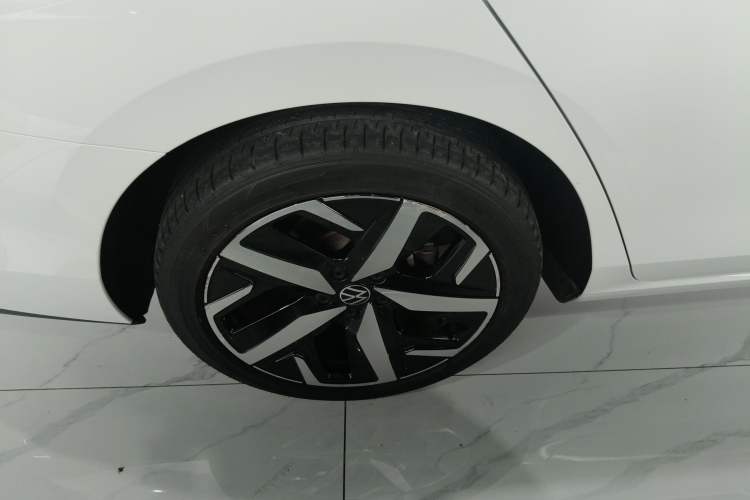 Used Volkswagen Lamando 2022 Lavida L 280TSI DSG Cool & Spicy Edition
