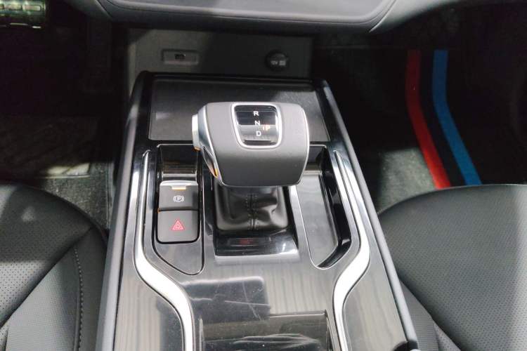 Used Hongqi E-QM5 2024 450km Range Commuter Version
