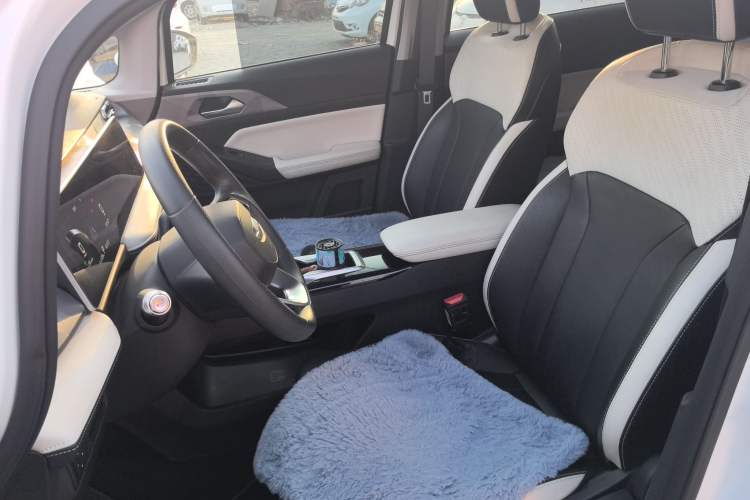 Used Geometry E Firefly 2024 401km Starlight
