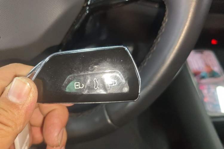 Used Volkswagen ID.UNYX 2024 Pro Long-Range Version