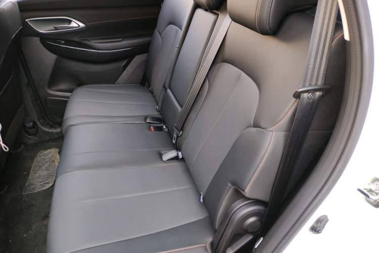 Used Changan X7 PLUS 2024 1.5T Automatic Luxury 7-Seater
