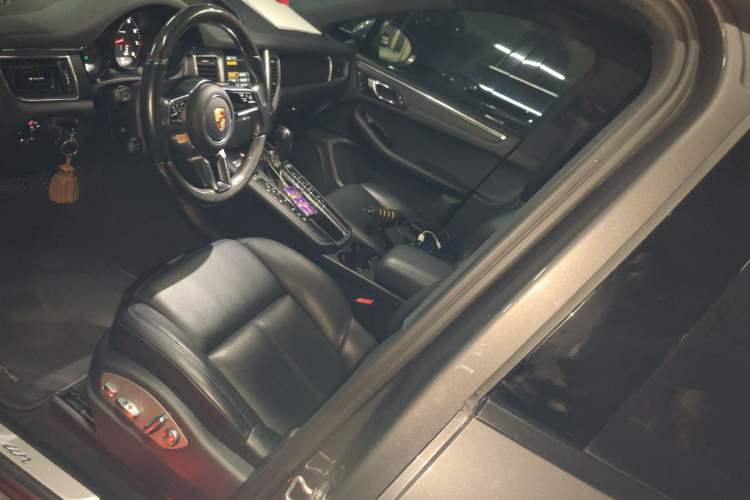 Used Porsche Macan 2014 Macan 2.0T
