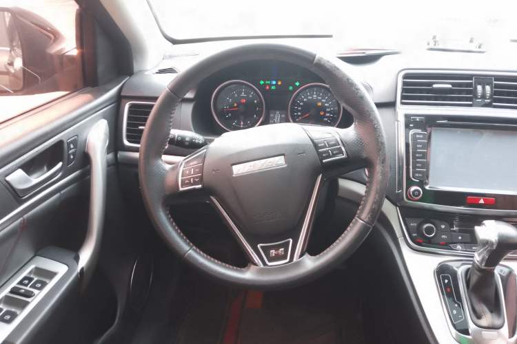 Used Haval H6 2017 Red-Label Sport Edition 1.5T Automatic Two-Wheel Drive Luxury Model
