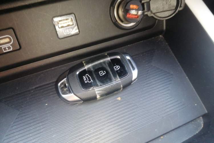 Used Hyundai ix35 2023 Musso 2.0L Deluxe Edition DLX