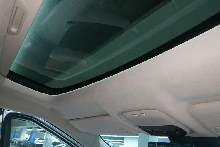 Used XPeng X9 2024 702 Ultra-Long Range Pro