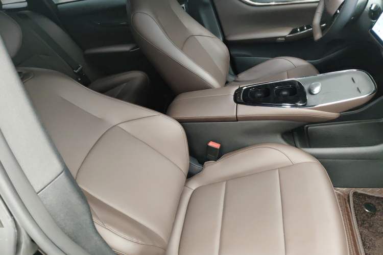 Used  A07 2025 Range-Extended "True Fragrant" Edition 230 Luxury Version
