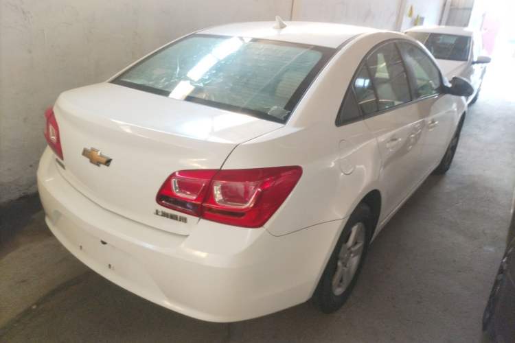 Used Chevrolet Cruze 2015 1.5L Classic SL MT