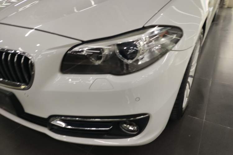 Used BMW 5 Series 2014 525Li Luxury Design Package
