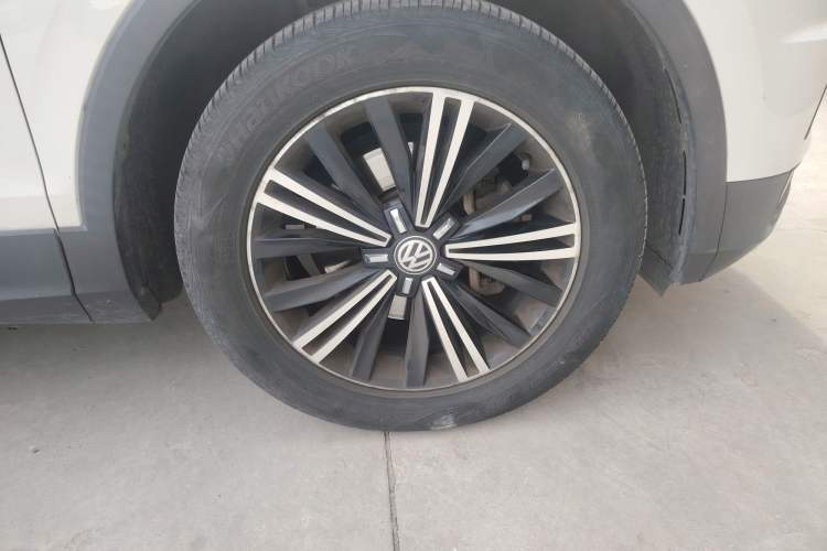 Used Volkswagen Tiguan L 2019 330TSI Automatic Two-Wheel Drive Panoramic Comfort Edition China V Standard
