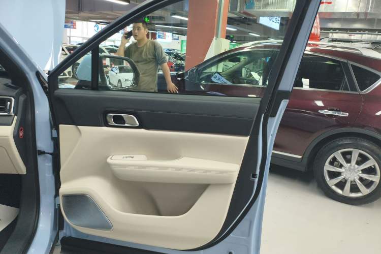 Used Li Auto ONE 2020 Extended-Range 6-Seater Version
