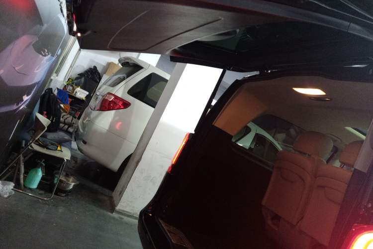 Used Mercedes-Benz V-Class 2018 V 260 L Prestige Extended Version China VI