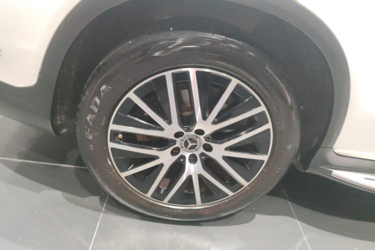 Used Mercedes-Benz GLC Coupe 2023 GLC 260 4MATIC Coupe SUV
