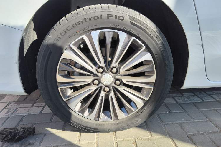 Used Buick GL8 2022 ES Land Cruiser 653T Luxury Model