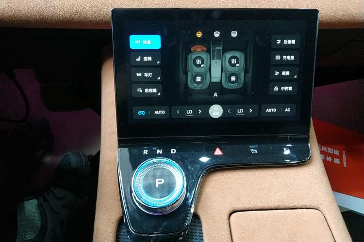 Used VOYAH PASSION 2023 Four-Wheel Drive Long-Range Version