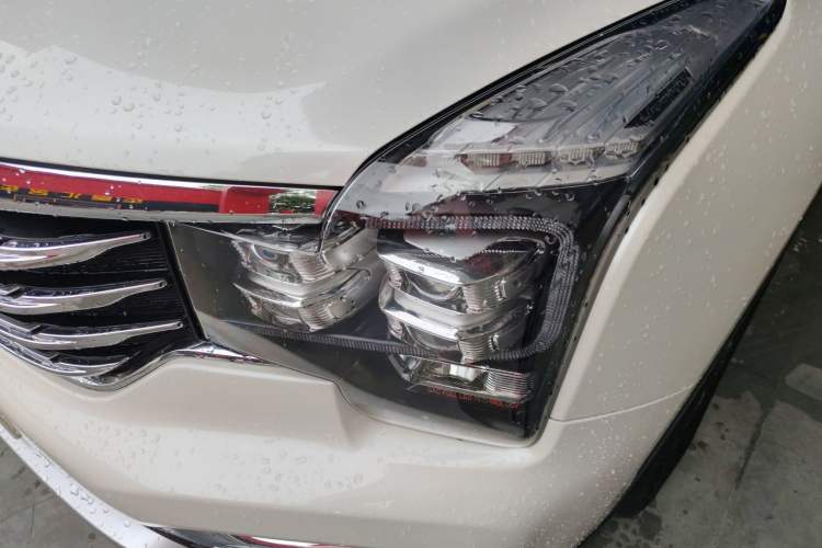 Used GAC Trumpchi GS8 2017 320T Two-Wheel Drive Luxury Smart Connectivity Version (7 Seats)
