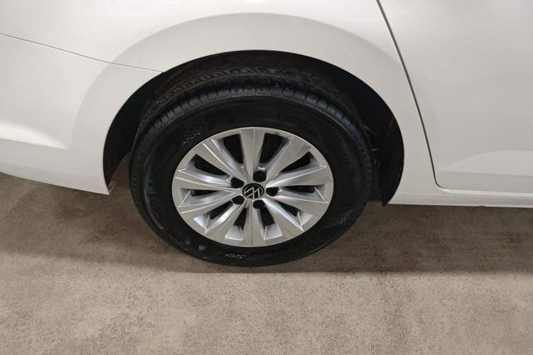 Used Volkswagen Lavida 2023 New Sharp 1.5L Automatic Excellent New Edition