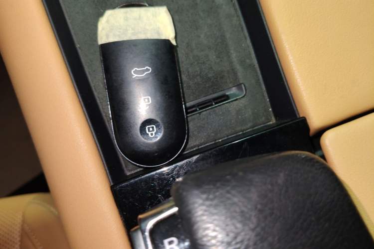 Used Hima AITO M5 2022 Extended-Range Four-Wheel Drive Performance Version
