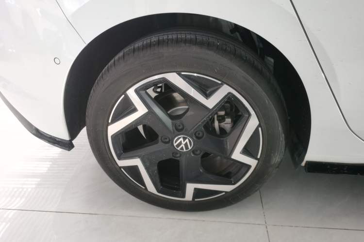 Used Volkswagen Golf 2025 300TSI R-Line
