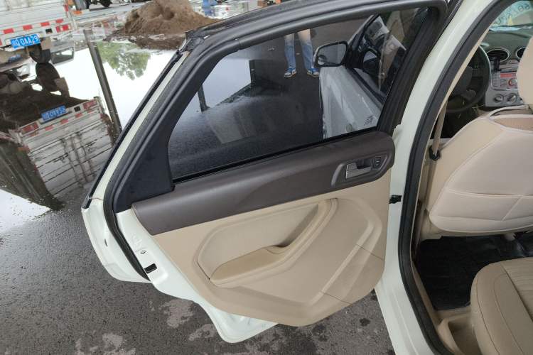 Used Ford Focus 2013 Sedan Classic 1.8L Automatic Millionth Anniversary Edition
