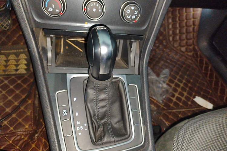 Used Volkswagen Golf 2019 280TSI DSG Comfort Version China VI Standard
