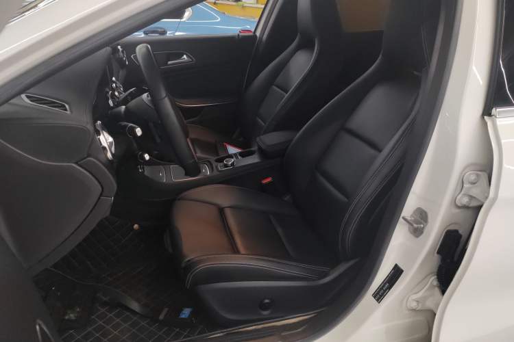 Used Mercedes-Benz GLA 2017 GLA 200 Fashion Model