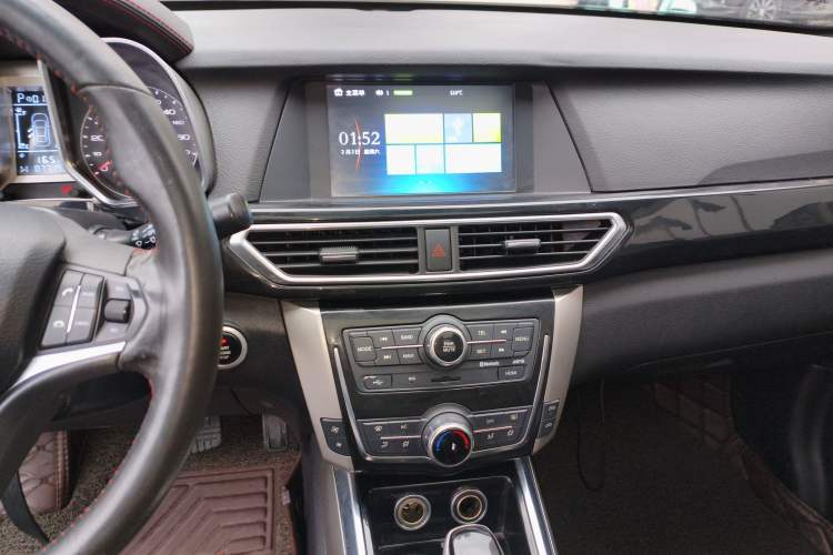 Used Zotye Domy X5 2017 Upgraded Model 1.5T CVT ZhiXian Edition
