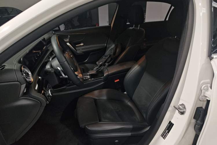 Used Mercedes-Benz A-Class 2022 A 200 L Sport Sedan Fashion Model