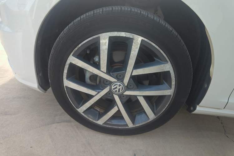 Used Volkswagen Golf 2018 230TSI Automatic Luxury Version
