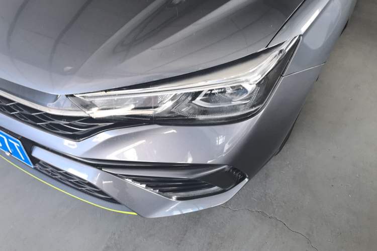 Used Roewe i5 2021 1.5L CVT Platinum Edition