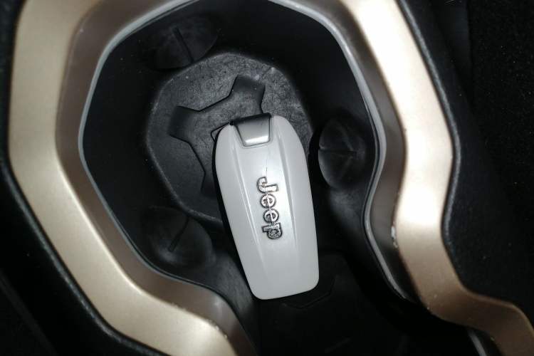 Used  Renegade 2017 180T Automatic Jingneng Edition
