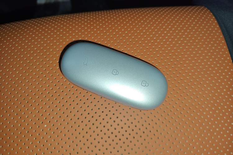 Used Li Auto L8 2023 Pro Model
