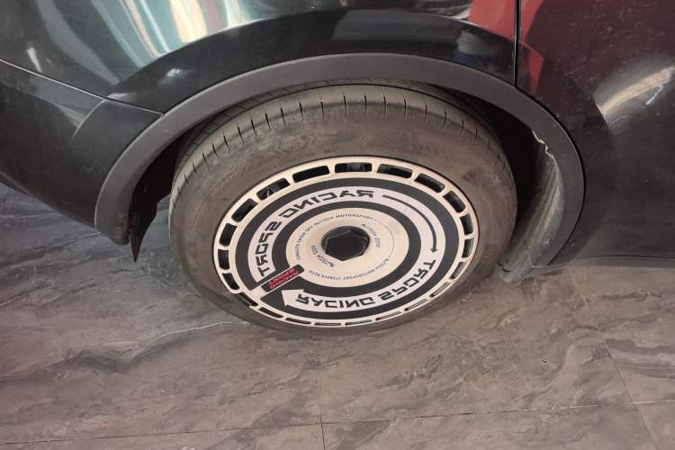 Used Tesla Model Y 2023 Rear-Wheel-Drive Version