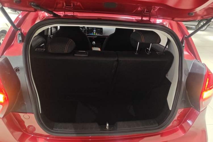 Used Geely Auto Vision X1 2017 1.3L Automatic Fun Edition
