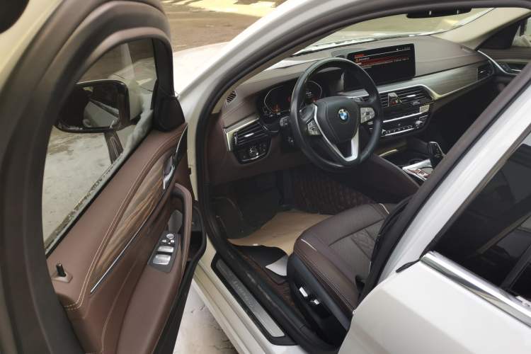 Used BMW 5 Series 2021 530Li xDrive Luxury Package
