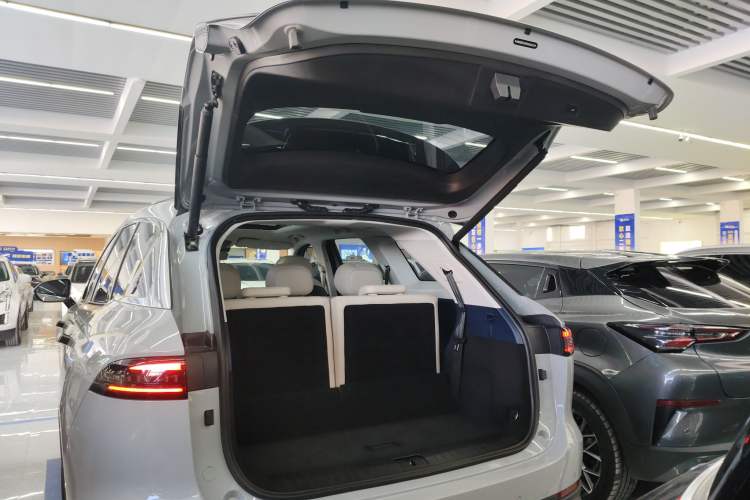 Used Chery Fengyun T9 2024 120 Long-Range Flagship Version 7 Seats Ternary Lithium