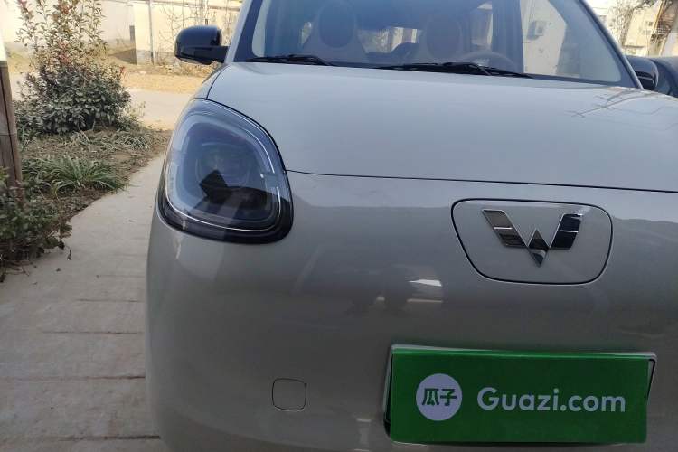 Used Wuling Hongguang MINIEV 2025 Four-Door Version Advanced Edition
