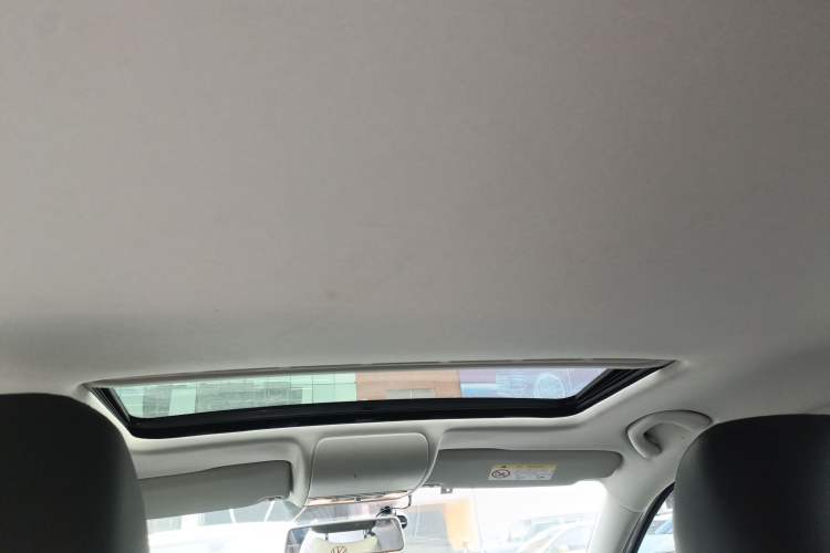 Used Volkswagen Polo 2016 1.6L Automatic Comfort Model
