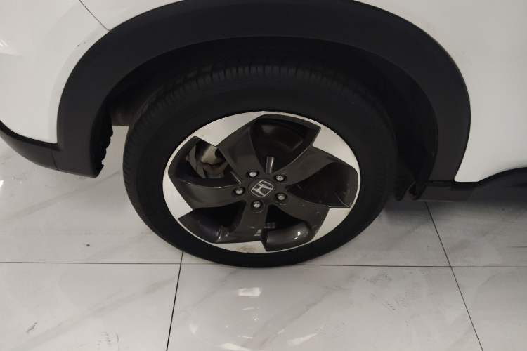 Used Honda Vezel 2017 1.8L CVT Two-Wheel Drive Luxury Model
