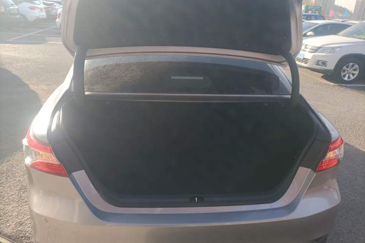 Used Toyota Camry 2021 2.5G Luxury Edition