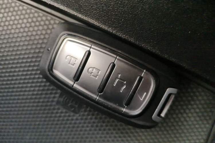 Used MG 5 2021 Revised Version 180 DVVT CVT Youth Luxury Edition
