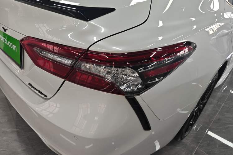 Used Toyota Camry 2023 2.0S Knight Edition