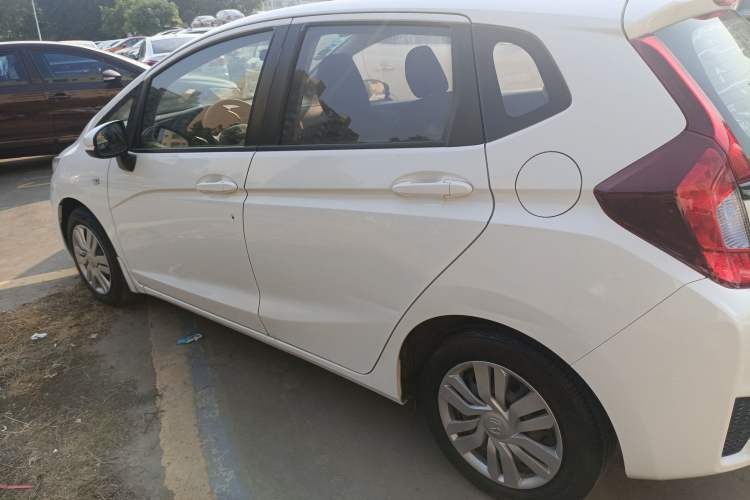 Used Honda Fit 2016 1.5L LXS CVT Comfort Sunroof Version