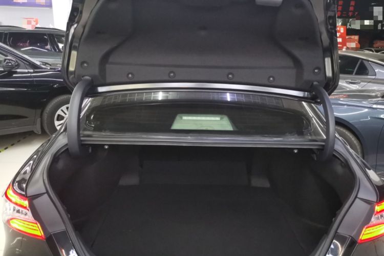 Used Toyota Camry 2019 Revised Version 2.0G Luxury Edition